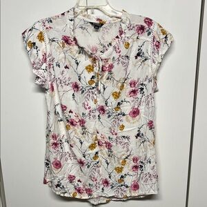 Buffalo David Bitton Pink and Gold Floral Blouse